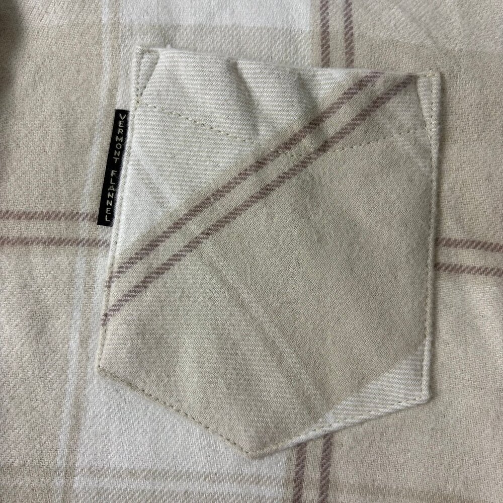 The Vermont Flannel Co Women’s Switchback Flannel Shacket Beige Plaid XXL - Picture 5 of 11